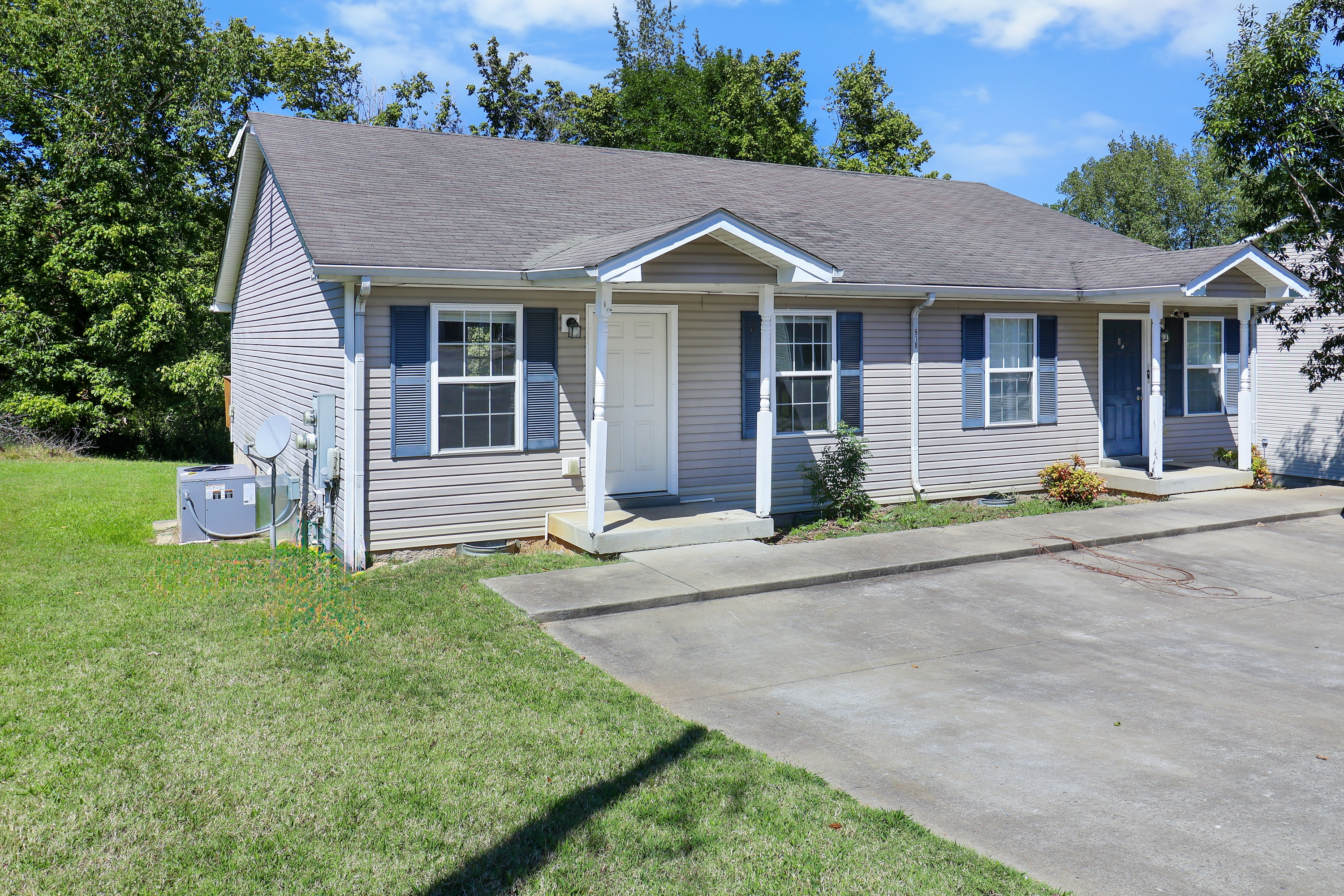 918 Kingsbury Drive - A